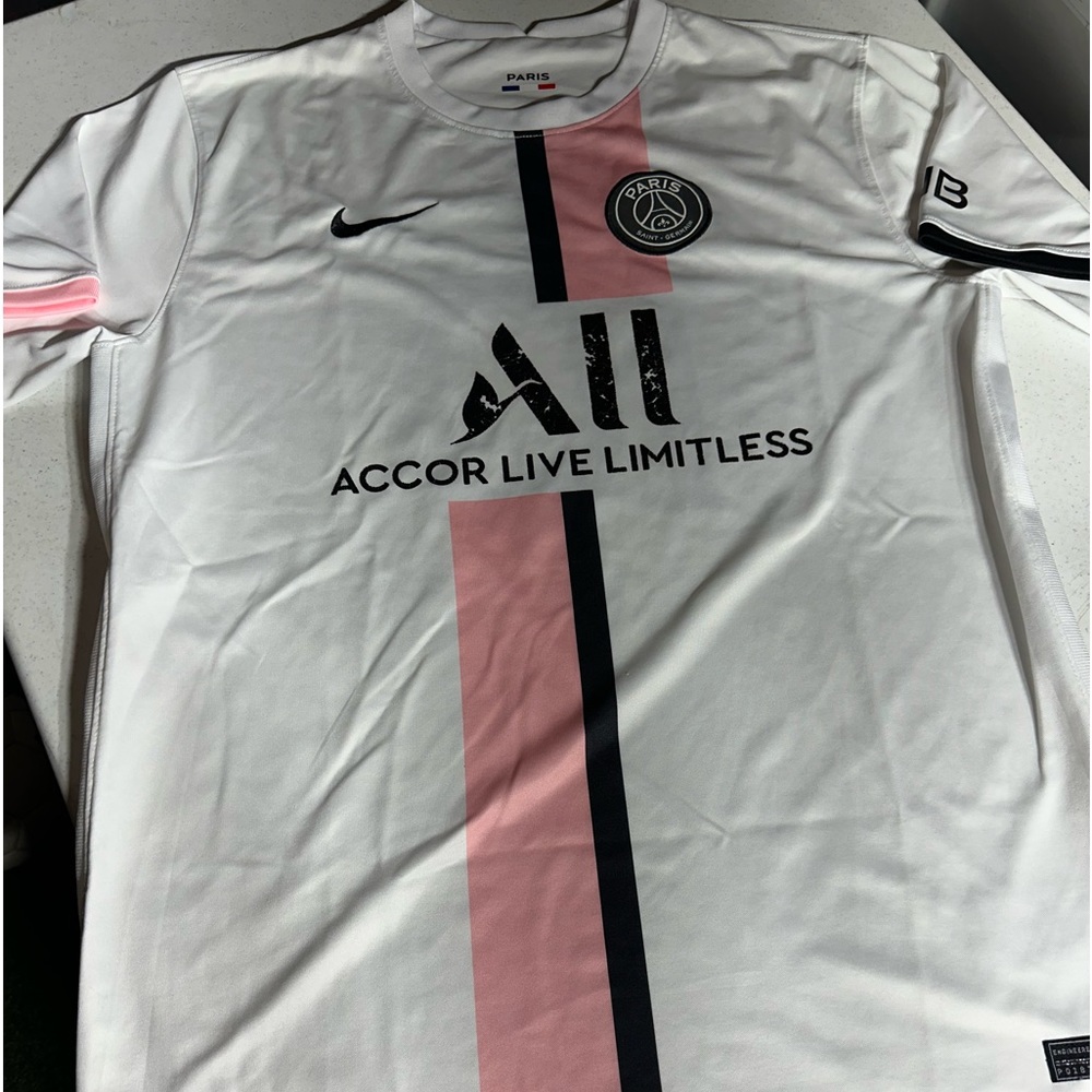 PSG Jersey size XL